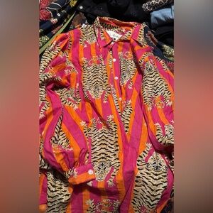 NWOT Fox and hen short sleeve tiger top